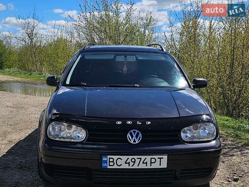 Volkswagen Golf 2003