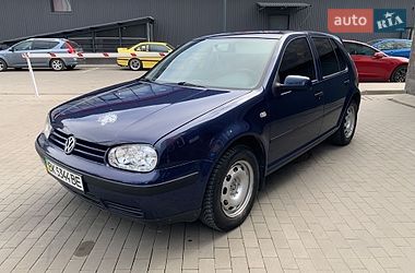 Хэтчбек Volkswagen Golf 2000 в Луцке