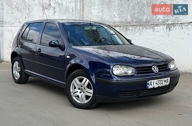 Хетчбек Volkswagen Golf 2001 в Києві