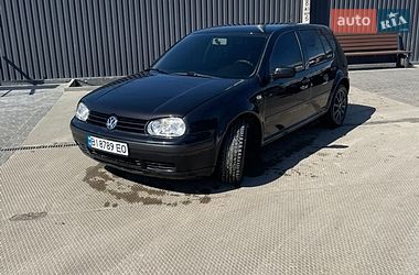 Хэтчбек Volkswagen Golf 2002 в Котельве