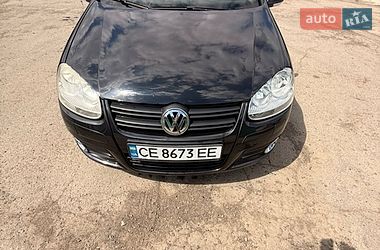 Хетчбек Volkswagen Golf 2006 в Чернівцях