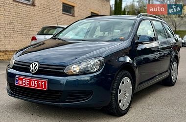 Універсал Volkswagen Golf 2010 в Рівному