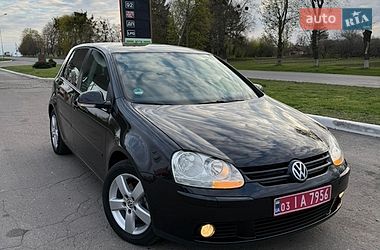Хетчбек Volkswagen Golf 2008 в Валках