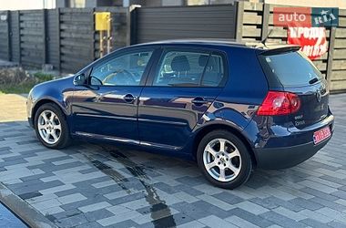 Хэтчбек Volkswagen Golf 2007 в Киеве