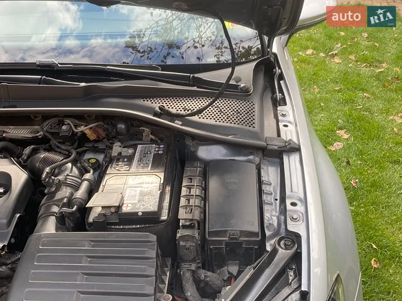 Volkswagen Golf 2019 VIN WVWZZZAUZKP541219 фото оголошення 10 з 63