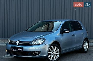 Хетчбек Volkswagen Golf 2010 в Миколаєві