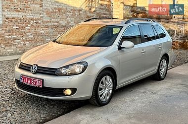Універсал Volkswagen Golf 2010 в Луцьку