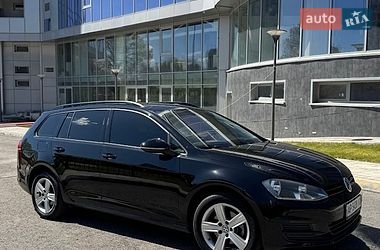 Універсал Volkswagen Golf 2014 в Запоріжжі