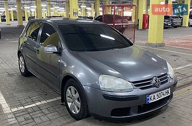 Хетчбек Volkswagen Golf 2005 в Києві