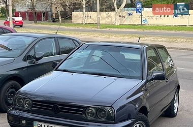 Хэтчбек Volkswagen Golf 1995 в Одессе