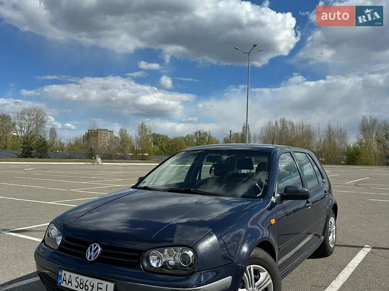 Volkswagen Golf