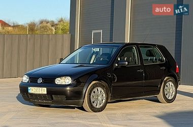 Хетчбек Volkswagen Golf 2003 в Дубні