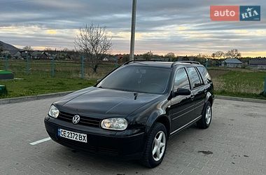 Універсал Volkswagen Golf 2003 в Чернівцях