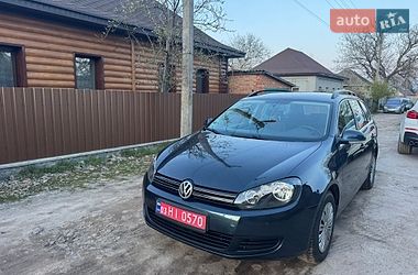 Універсал Volkswagen Golf 2010 в Охтирці