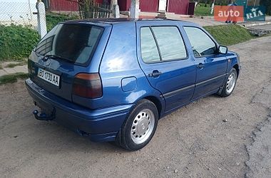 Хэтчбек Volkswagen Golf 1994 в Монастыриске
