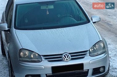 Хетчбек Volkswagen Golf 2003 в Фастові
