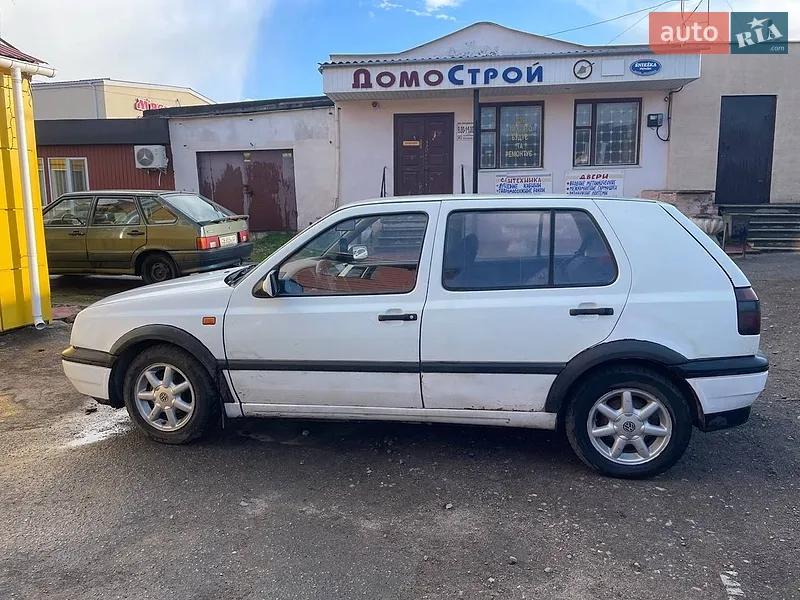 Volkswagen Golf 1993 VIN WVWZZZ1HZRW155321 фото оголошення 4 з 37