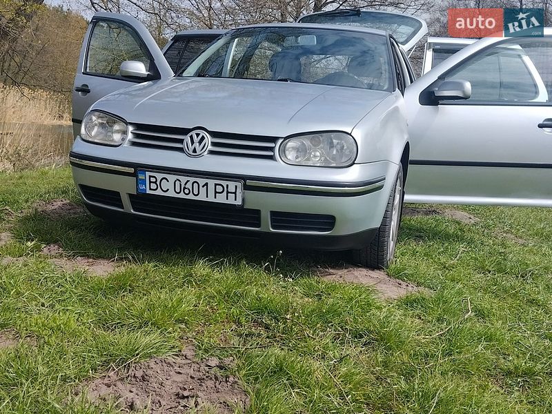 Volkswagen Golf 2002