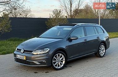 Универсал Volkswagen Golf 2019 в Стрые