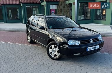Универсал Volkswagen Golf 2002 в Ирпене