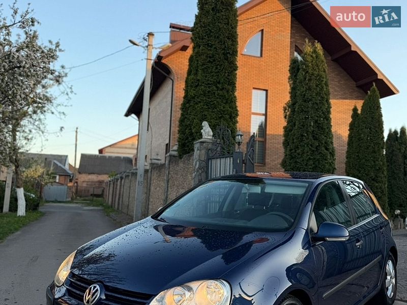 Volkswagen Golf 2004