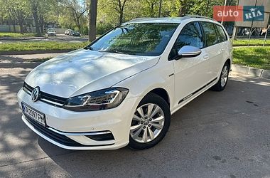 Универсал Volkswagen Golf 2019 в Ровно