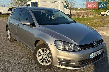 Хэтчбек Volkswagen Golf 2013 в Киеве