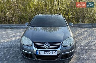 Универсал Volkswagen Golf 2007 в Хороле