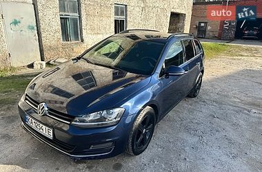 Універсал Volkswagen Golf 2015 в Василькові