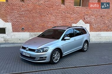 Универсал Volkswagen Golf 2015 в Львове