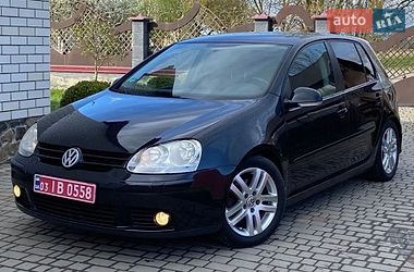 Хетчбек Volkswagen Golf 2007 в Охтирці