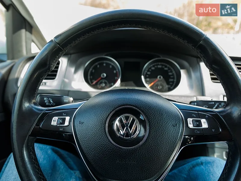 Volkswagen Golf 2013 VIN WVWZZZAUZEW108601 фото оголошення 23 з 85