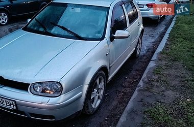 Хэтчбек Volkswagen Golf 2002 в Сумах