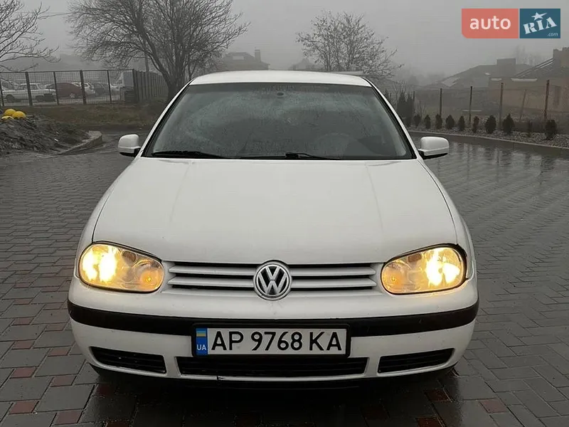 Volkswagen Golf