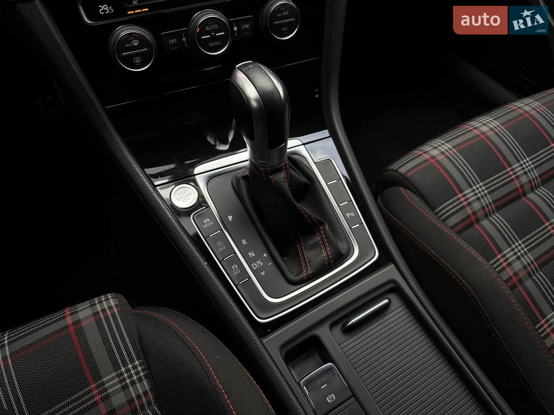2017 Volkswagen Golf GTI - мініатюра 22