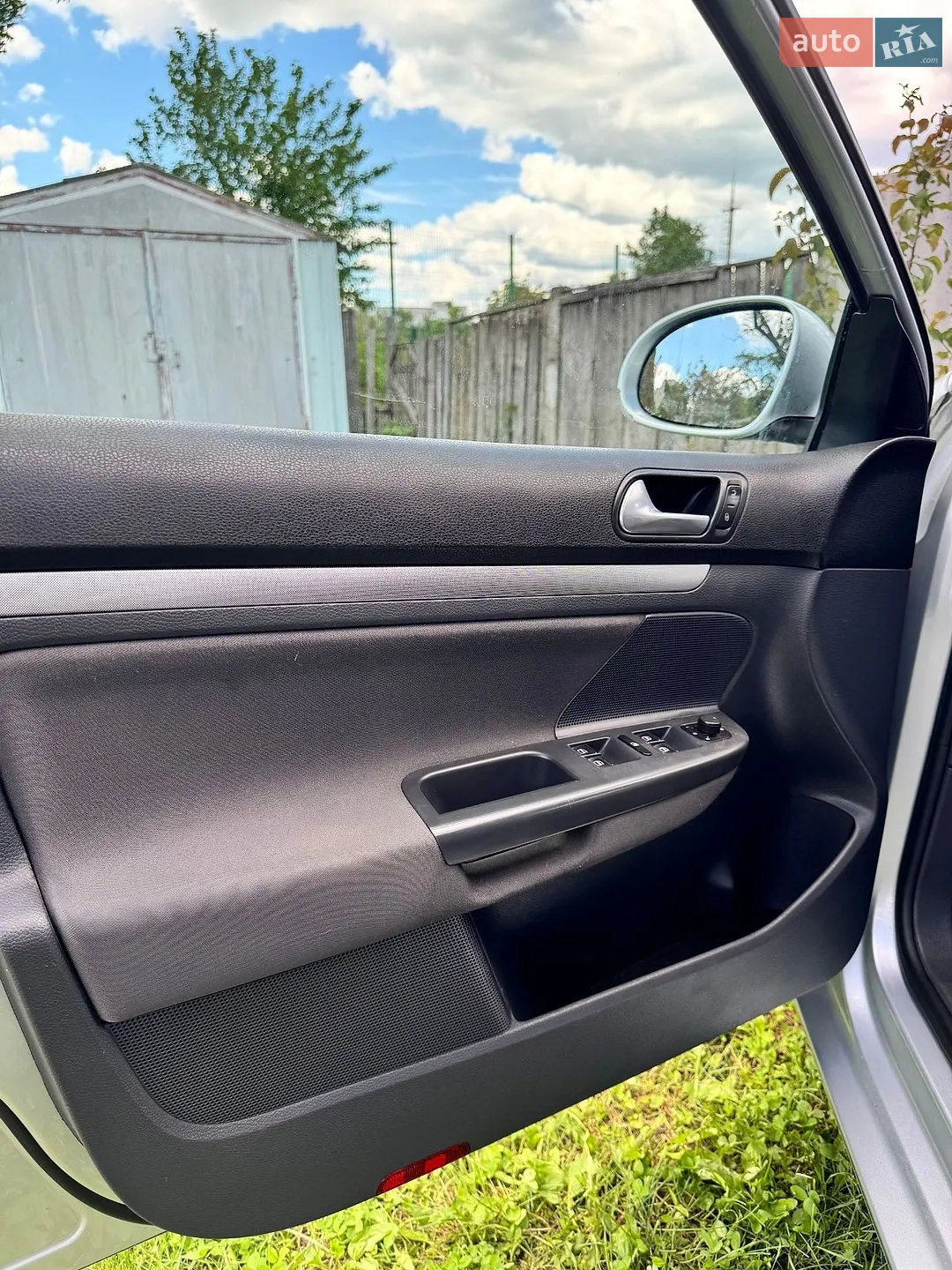 Volkswagen Golf 2007 VIN WVWZZZ1KZ8M322294 фото оголошення 6 з 37