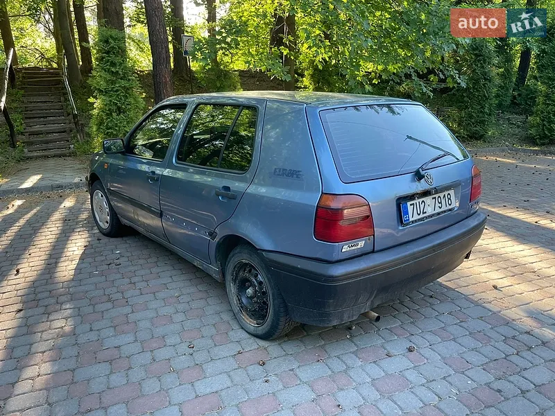 Volkswagen Golf
