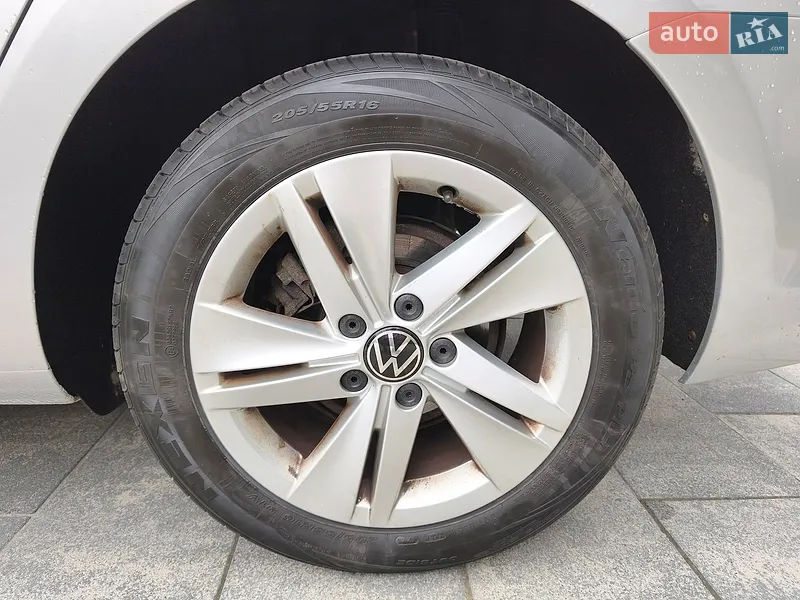 Volkswagen Golf 2015 VIN WVWZZZAUZFP588111 фото оголошення 24 з 58