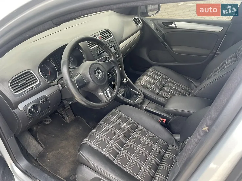 Volkswagen Golf 2011 VIN WVWZZZ1KZCW100043 фото оголошення 14 з 55