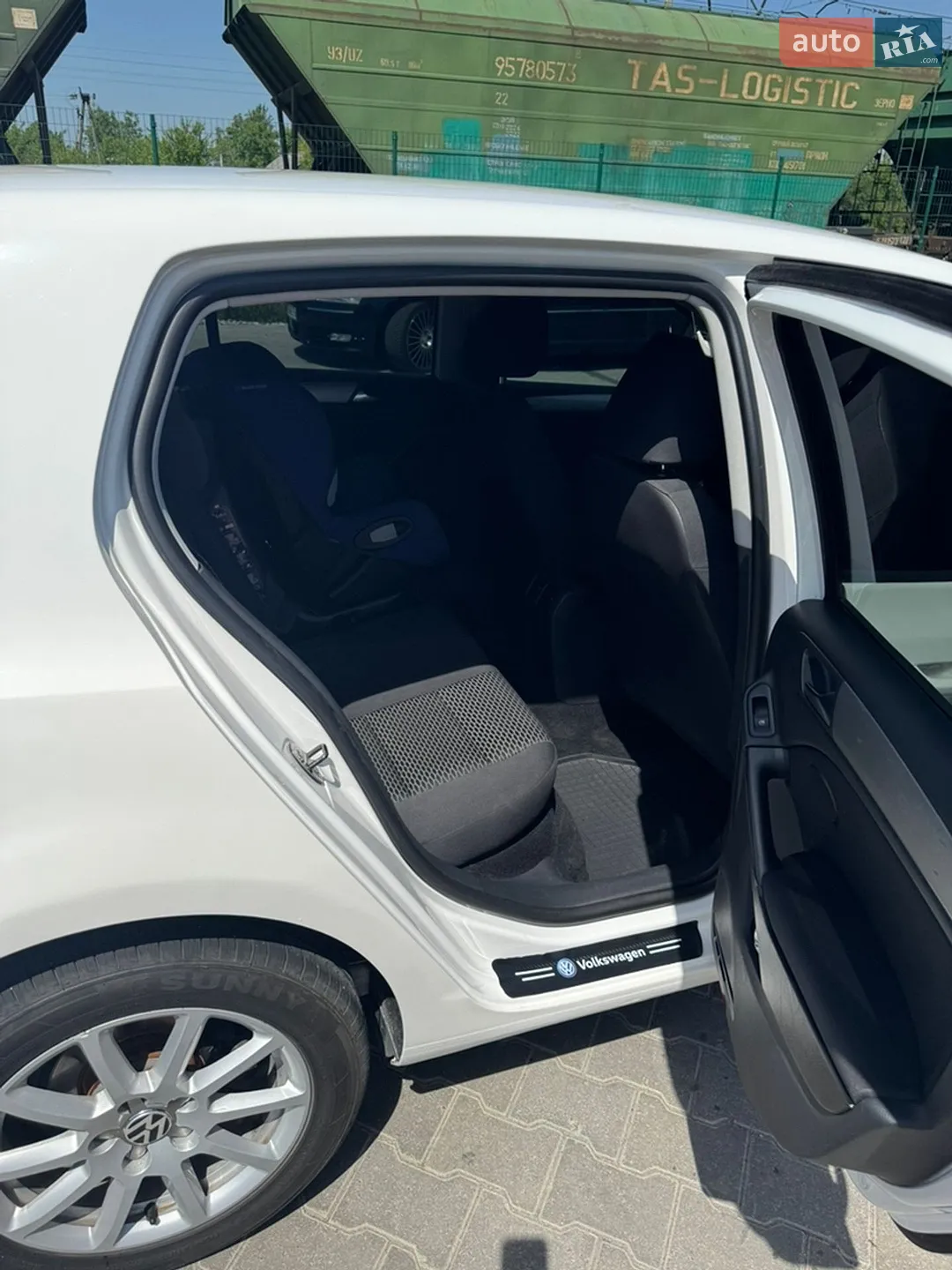 Volkswagen Golf 2011 VIN WVWZZZ1KZCW024259 фото оголошення 6 з 10