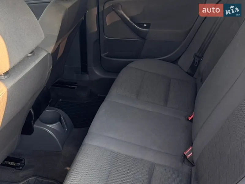 Volkswagen Golf 2004 VIN WVWZZZ1KZ5W150061 фото оголошення 19 з 66