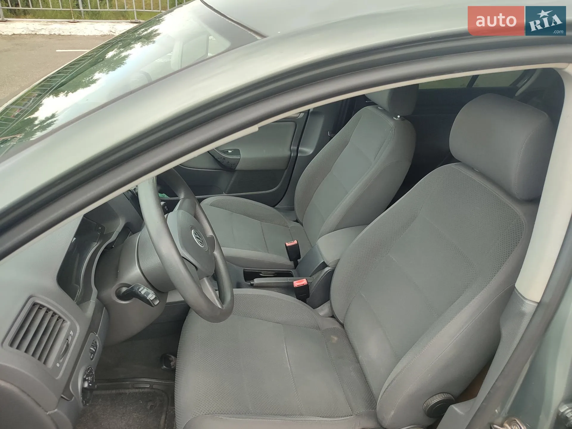 Volkswagen Golf 2004 VIN WVWZZZ1KZ4B016459 фото оголошення 9 з 9