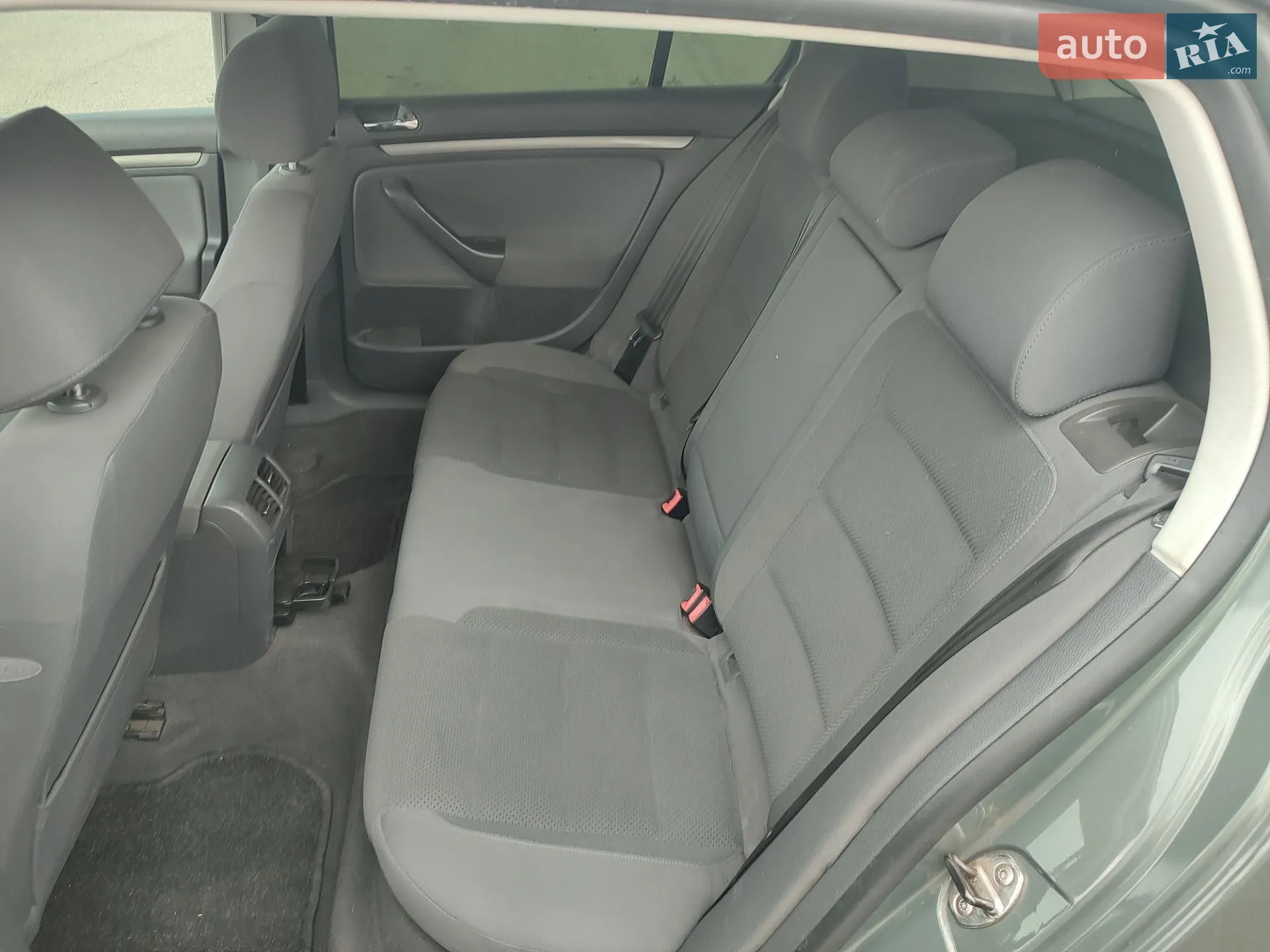 Volkswagen Golf 2004 VIN WVWZZZ1KZ4B016459 фото оголошення 8 з 9