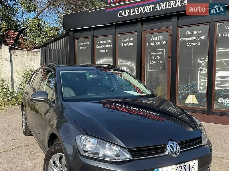 Volkswagen Golf