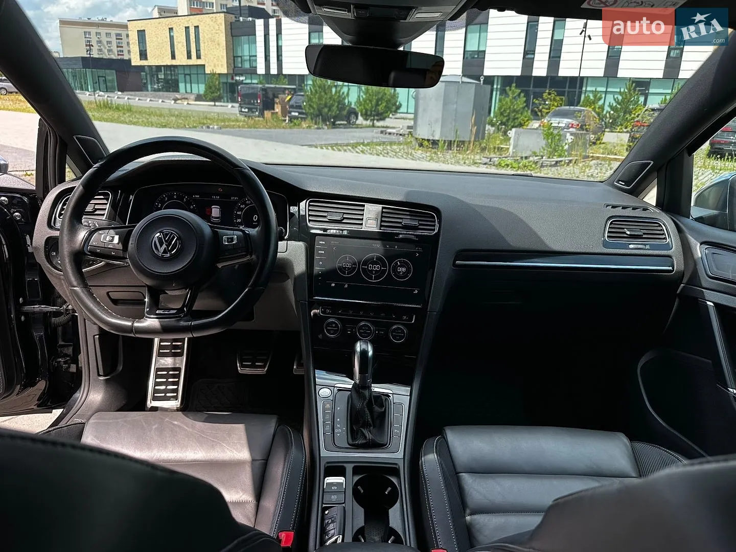 2017 Volkswagen Golf R - мініатюра 10
