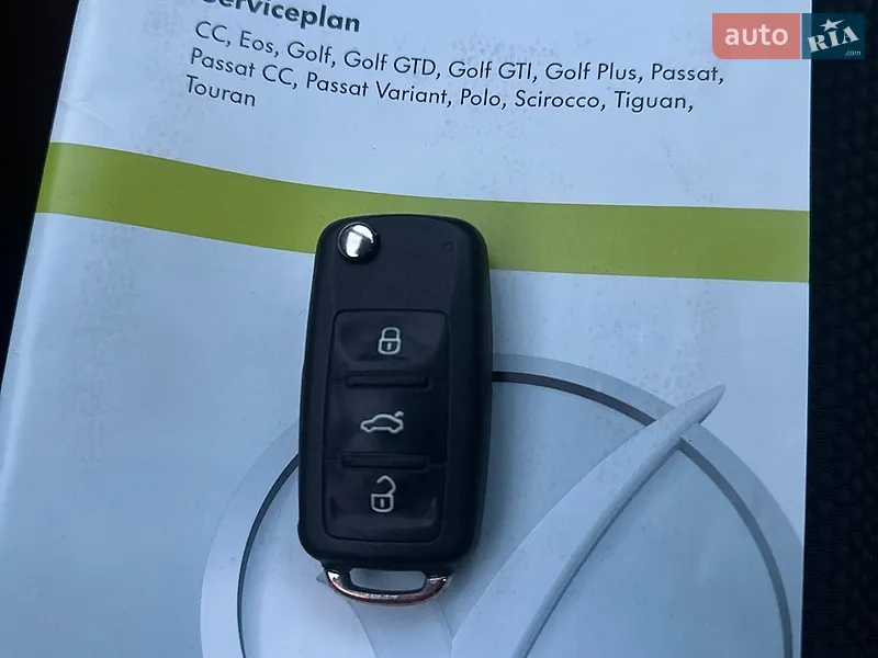 Хэтчбек Volkswagen Golf 2009 в Борщеве документ
