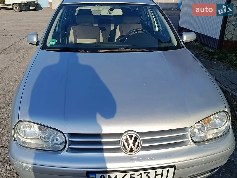 Volkswagen Golf