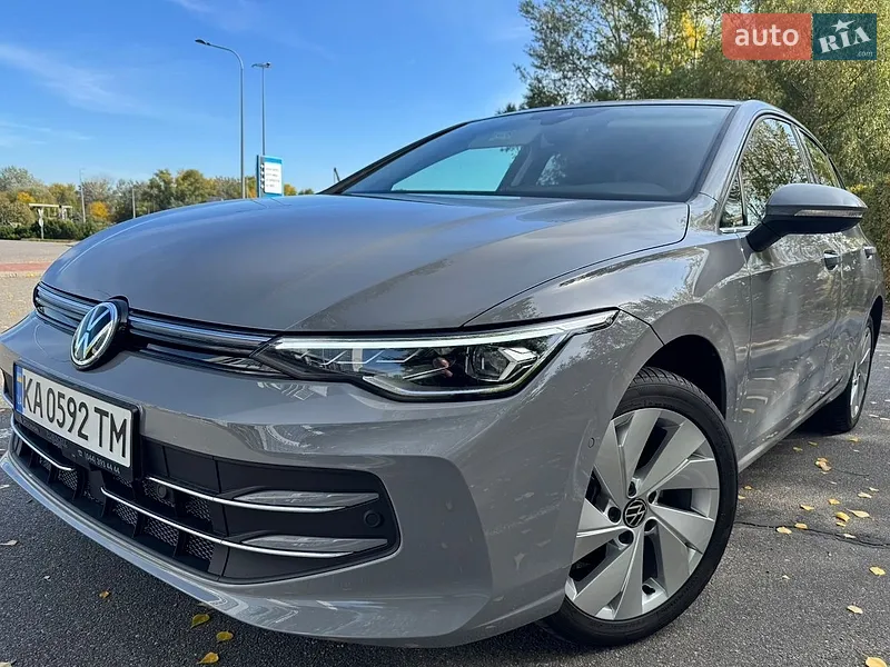 Volkswagen Golf 2025