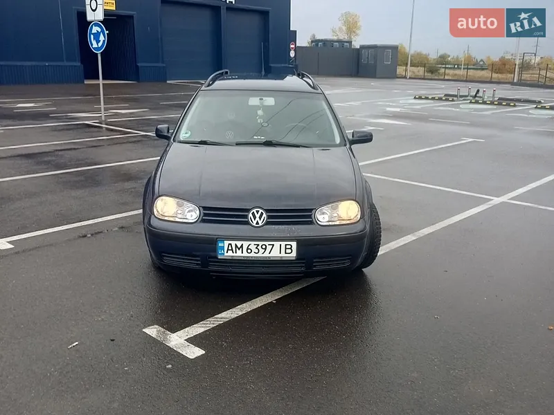 Volkswagen Golf