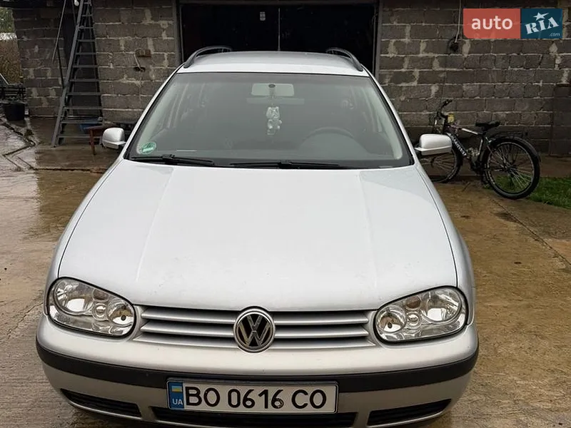 Volkswagen Golf